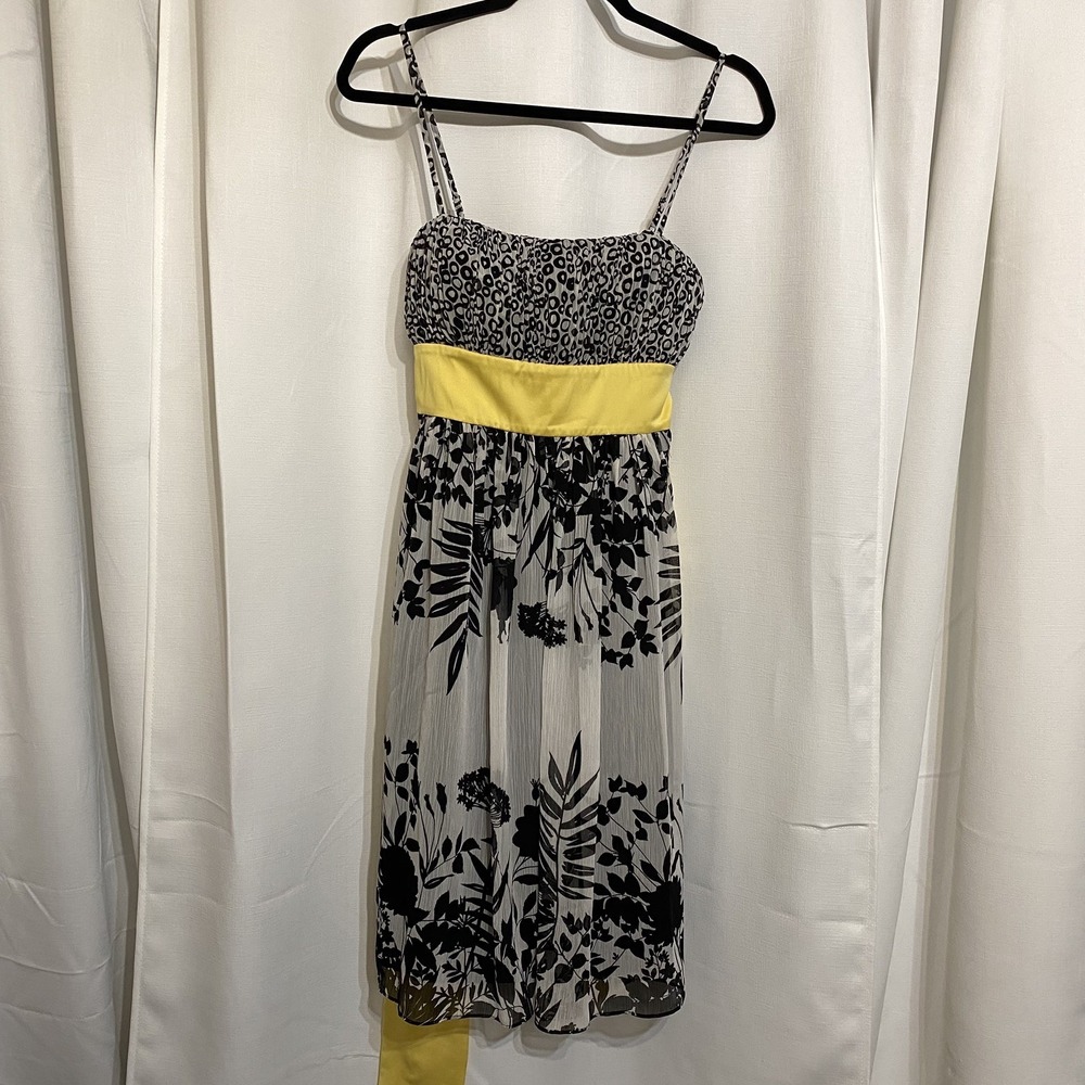 BCBG Paris Black/White Floral Print Lined Yellow Waist Sash Dress Y2K‎ Size  4